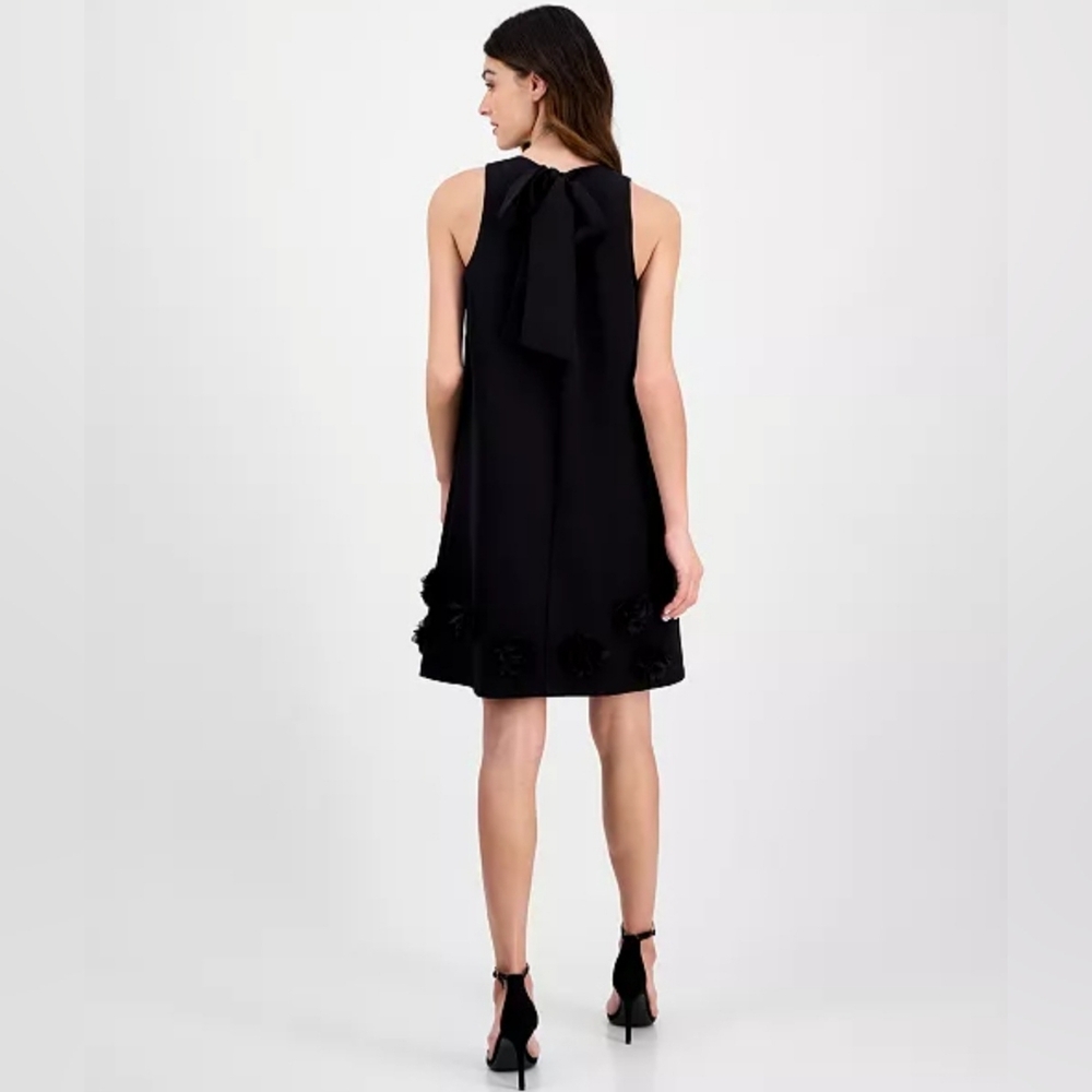 Women's Clothing (A143) - Picture 4 of 10